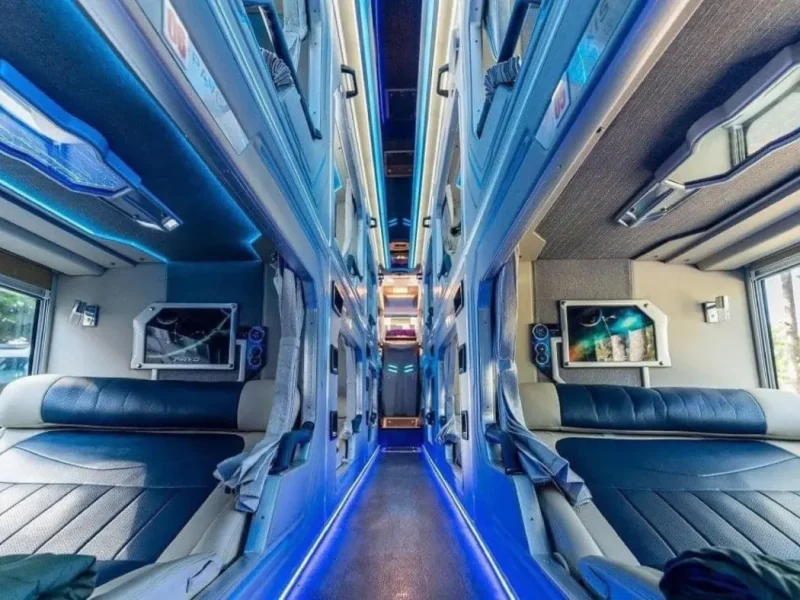 Overnight sleeper bus from Cat Ba to Hue
