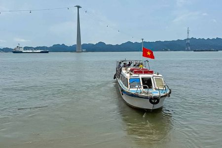 Hai Phong to Cat Ba Speedboat (2026): The Ultimate Guide to Dong Bai Pier