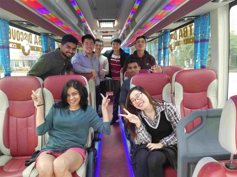 Nội thất Xe bus khứ hồi Ninh Bình - Cát Bà